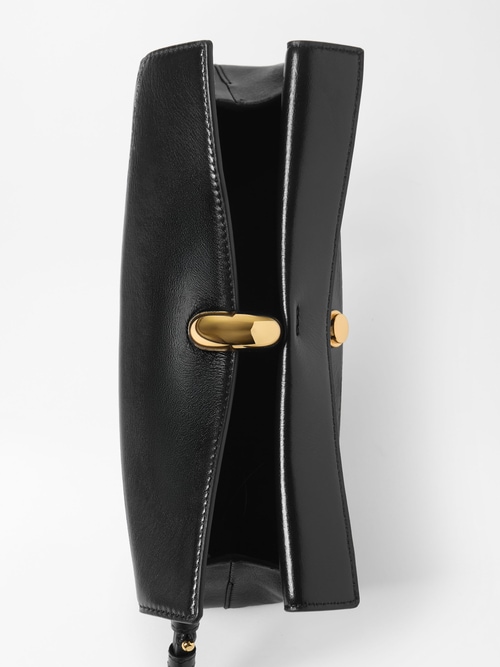The Valérie clutch