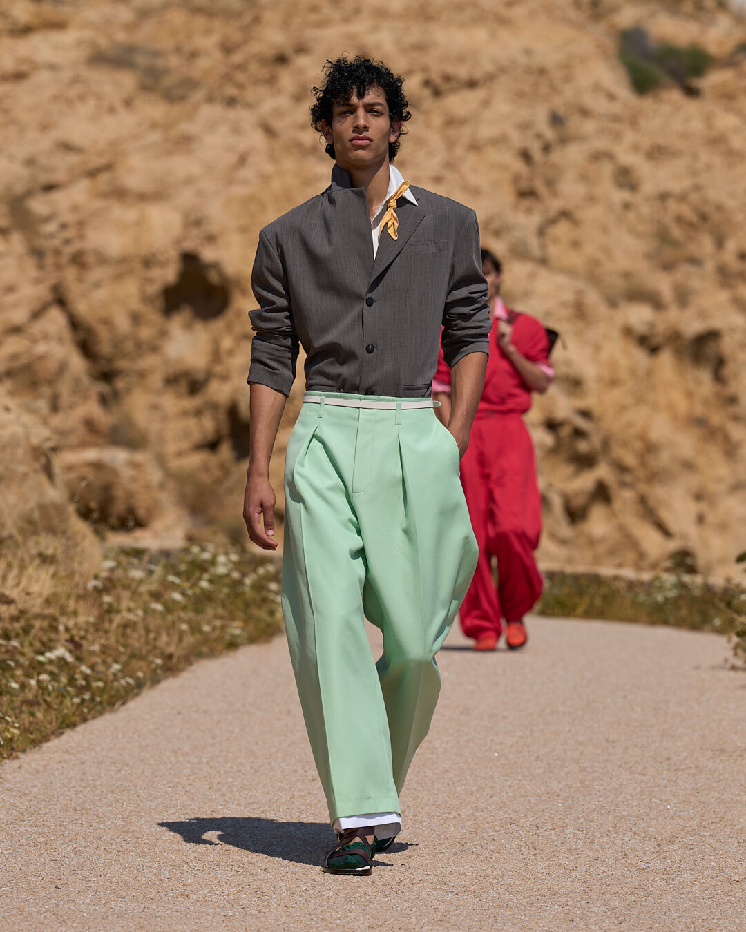 Look-36