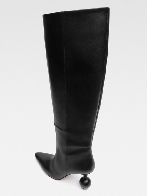 The Bisou boots