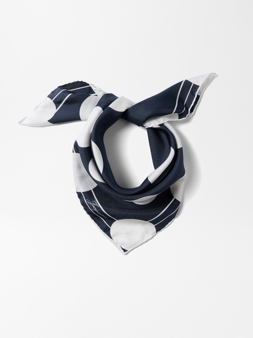 The Coeur scarf