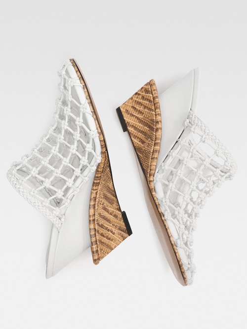 The double woven shoes
