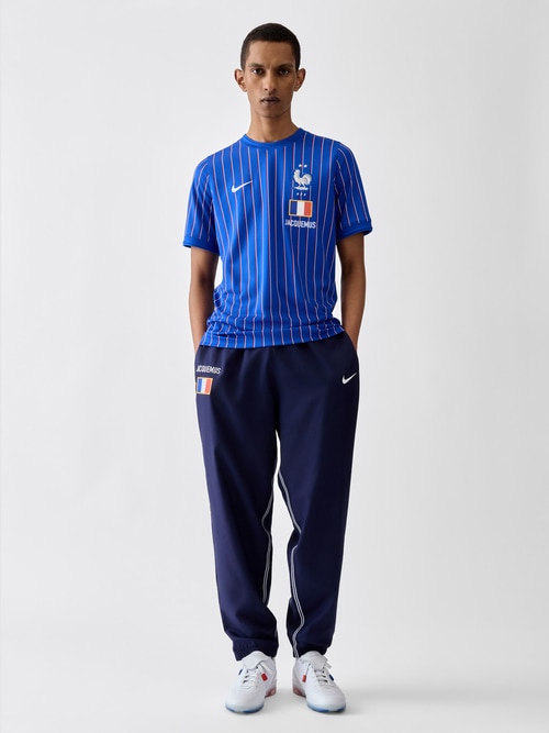 The France pre-match jersey for men