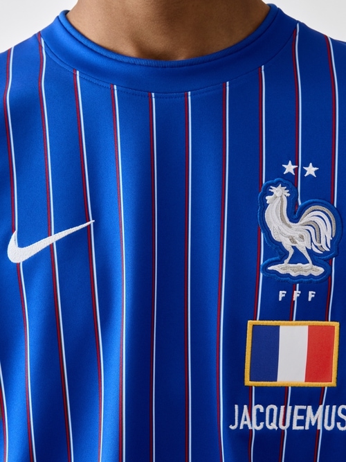 The France pre-match jersey for men