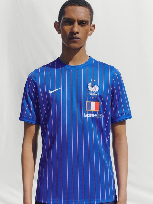 The France pre-match jersey for men