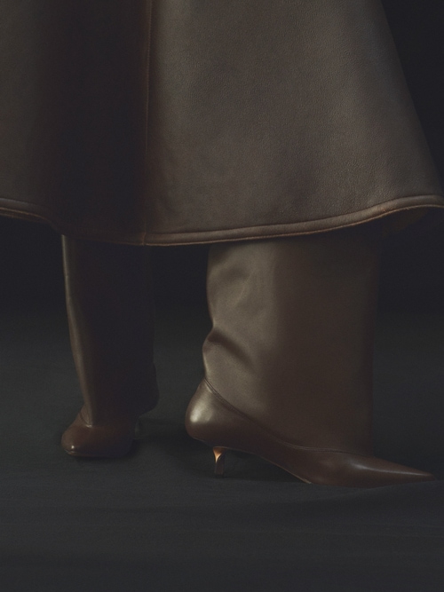 The high Tourni boots