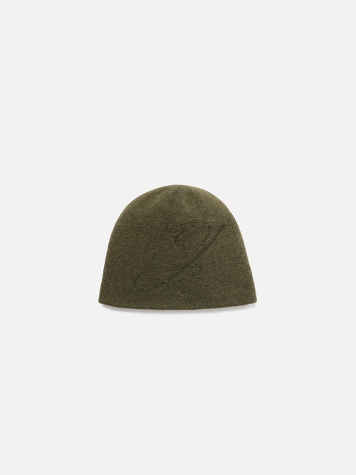 The J beanie