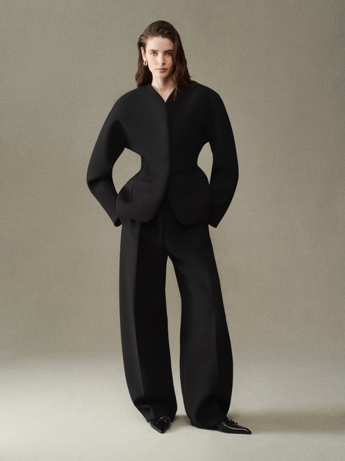 The Ovalo jacket