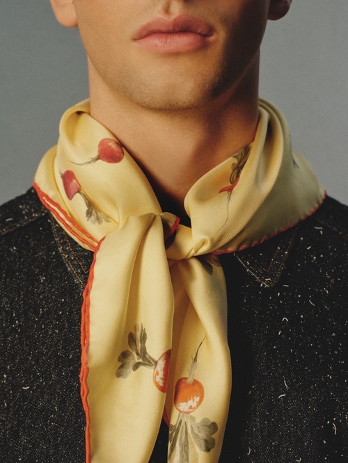 The Radish scarf