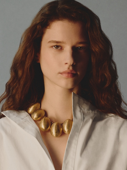 The Raisin necklace