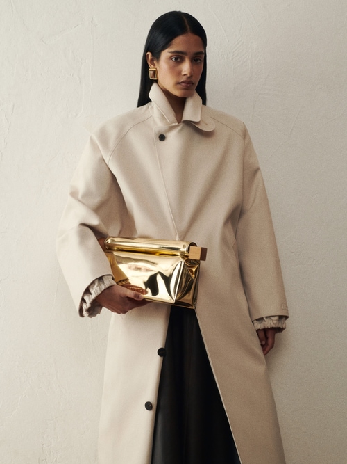 The Rond Carré clutch