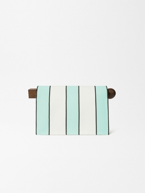 The Rond Carré clutch