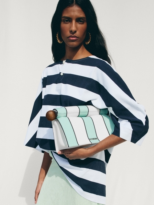 The Rond Carré clutch