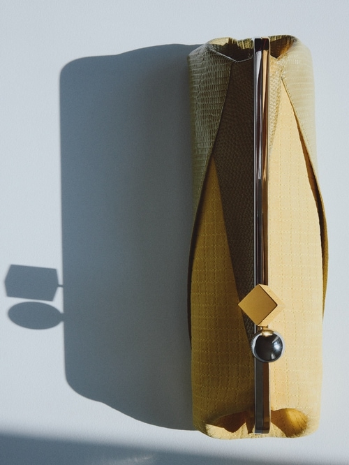 The Salon Maïs clutch