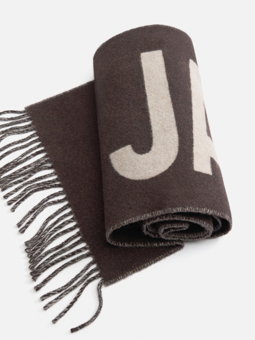 The scarf
