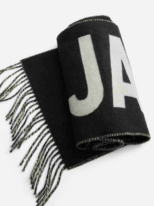 The scarf