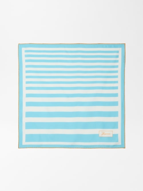 The striped scarf