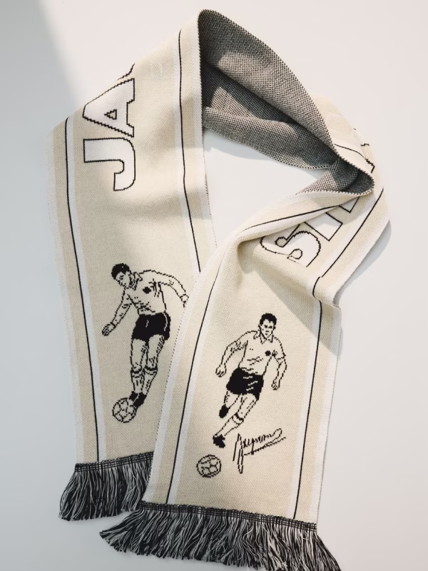 The Supporter scarf