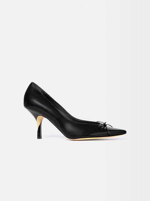 The Tourni heels