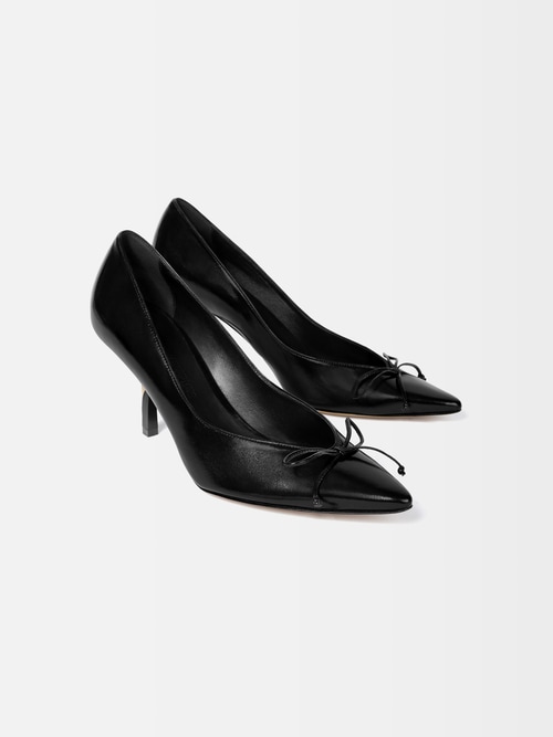 The Tourni heels
