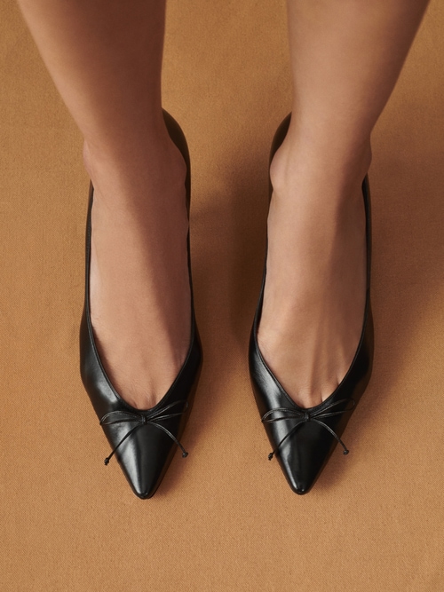 The Tourni heels